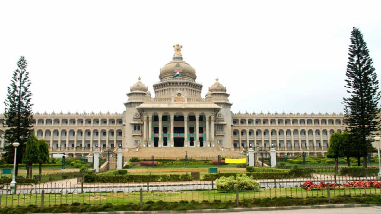ಸ್ವಾತಂತ್ರ್ಯದ ಅಮೃತಮಹೋತ್ಸವ: ರಾಜ್ಯದ ಎಲ್ಲಾ ಮದರಸಾಗಳ ಮೇಲೆ ರಾಷ್ಟ್ರಧ್ವಜ ಹಾರಾಟ ಕಡ್ಡಾಯ