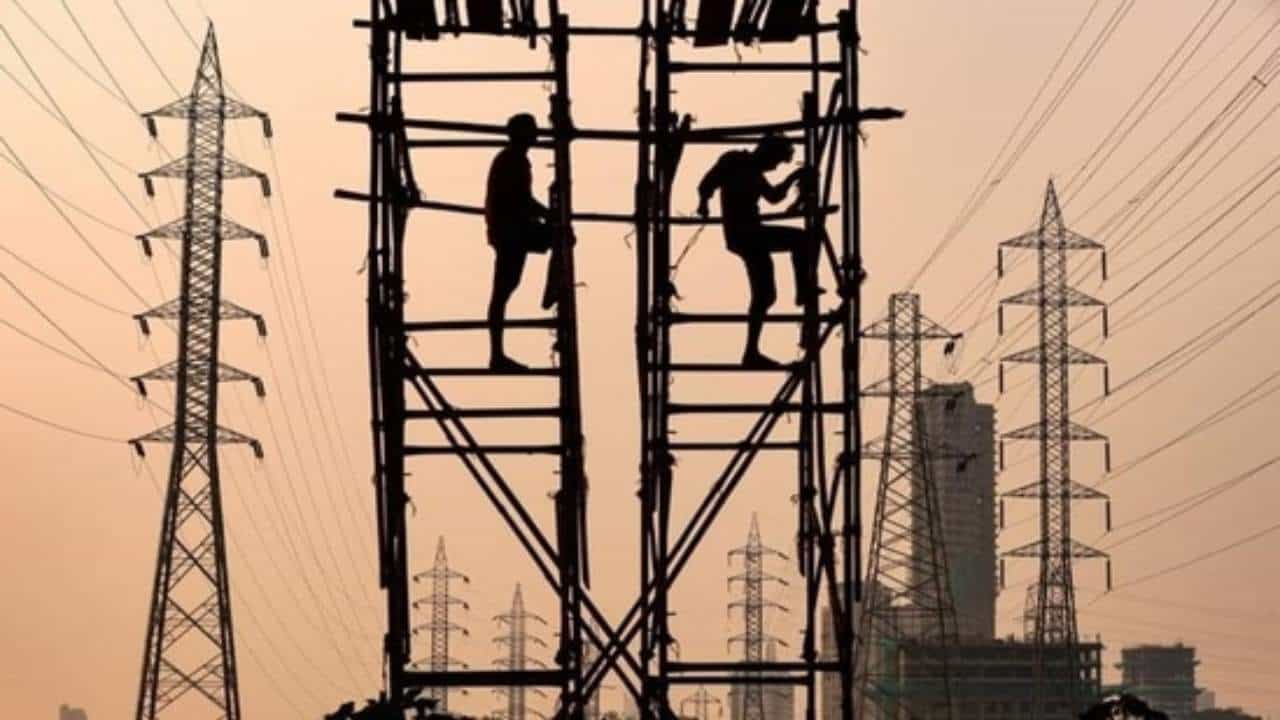 Bengaluru Power Cut: ಬೆಂಗಳೂರಿನ ಈ ಏರಿಯಾಗಳಲ್ಲಿ ಇಂದು ಬೆಳಗ್ಗೆಯಿಂದ ಸಂಜೆ 6ರವರೆಗೆ ಪವರ್ ಕಟ್ Bengaluru Power Cut: ಬೆಂಗಳೂರಿನ ಈ ಏರಿಯಾಗಳಲ್ಲಿ ಇಂದು ಬೆಳಗ್ಗೆಯಿಂದ ಸಂಜೆ 6ರವರೆಗೆ ಪವರ್ ಕಟ್