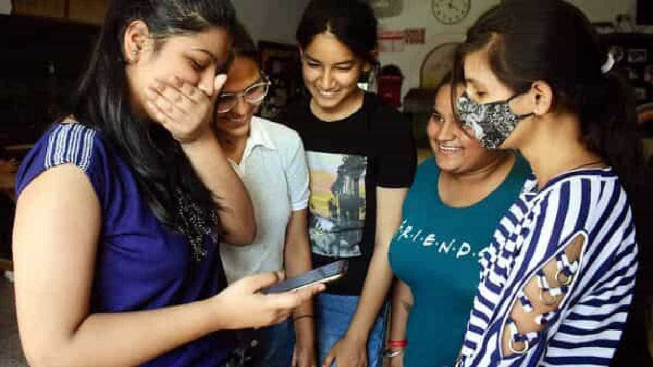 CBSE 10th Result 2022: ಇಂದು ಸಿಬಿಎಸ್ಇ 10ನೇ ತರಗತಿ ಫಲಿತಾಂಶ ಪ್ರಕಟ ಸಾಧ್ಯತೆ CBSE 10th Result 2022: ಇಂದು ಸಿಬಿಎಸ್ಇ 10ನೇ ತರಗತಿ ಫಲಿತಾಂಶ ಪ್ರಕಟ ಸಾಧ್ಯತೆ