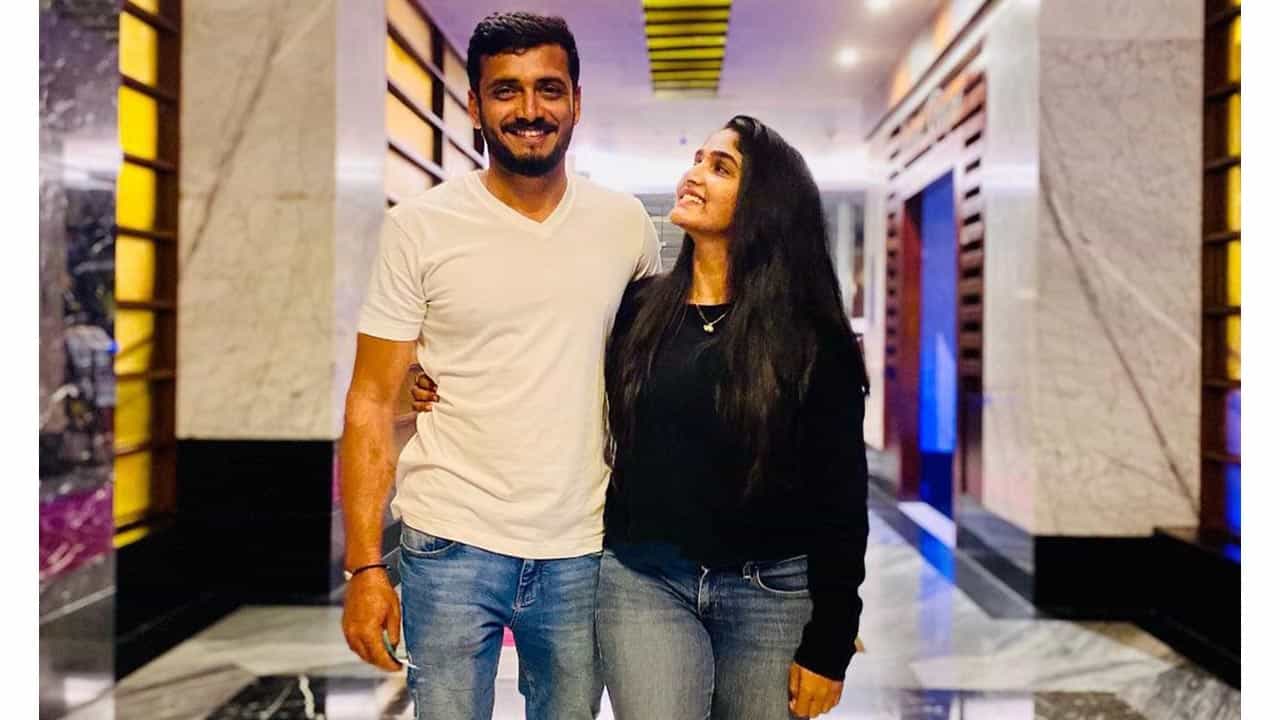 ಒಂದೇ ಸಿನಿಮಾದಲ್ಲಿ ದಿವ್ಯಾ ಉರುಡುಗ-ಅರವಿಂದ್ ಕೆಪಿ; ನಗುವಿನ ಮೂಲಕವೇ ರಿವೀಲ್ ಮಾಡಿದ್ರು ನಟಿ ಒಂದೇ ಸಿನಿಮಾದಲ್ಲಿ ದಿವ್ಯಾ ಉರುಡುಗ-ಅರವಿಂದ್ ಕೆಪಿ; ನಗುವಿನ ಮೂಲಕವೇ ರಿವೀಲ್ ಮಾಡಿದ್ರು ನಟಿ