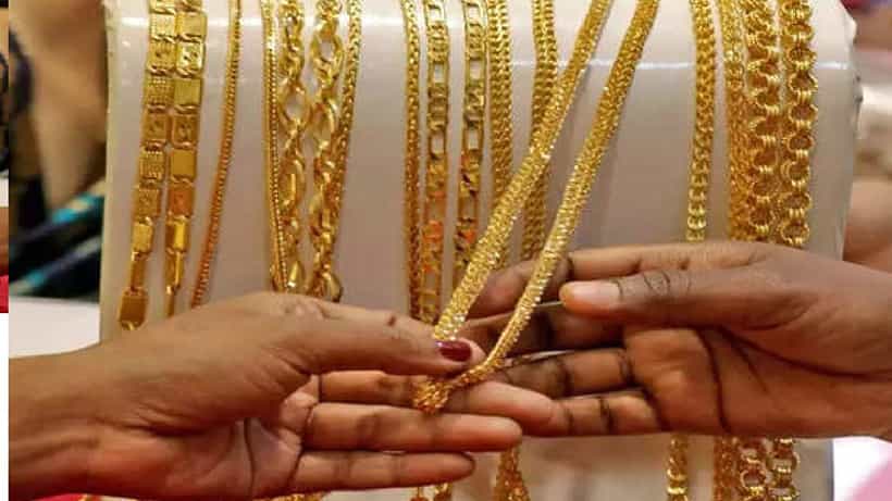 Gold Price Today: ಚಿನ್ನದ ಬೆಲೆ 10 ರೂ. ಕುಸಿತ; ಬೆಂಗಳೂರು, ಚೆನ್ನೈ ಸೇರಿ ಹಲವೆಡೆ ಇಂದಿನ ಬೆಳ್ಳಿ ದರ ಹೀಗಿದೆ