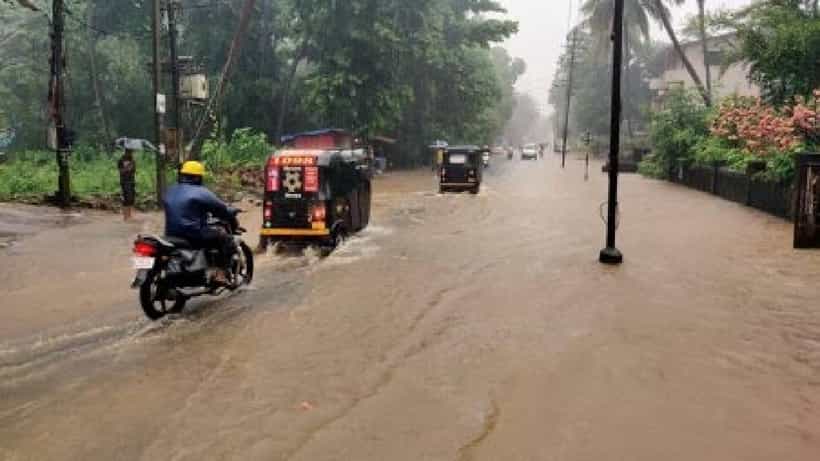 Karnataka Rain: ಜುಲೈ 14ರವರೆಗೆ ಕರ್ನಾಟಕದಲ್ಲಿ ವ್ಯಾಪಕ ಮಳೆ, ಶಾಲೆಗಳಿಗೆ ರಜೆ; ಕರಾವಳಿಗೆ ರೆಡ್ ಅಲರ್ಟ್ ಘೋಷಣೆ