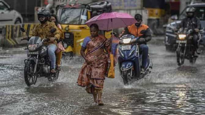 Karnataka Rain: ಕರ್ನಾಟಕದ ದಕ್ಷಿಣ ಒಳನಾಡು, ಕರಾವಳಿಯಲ್ಲಿ ಮುಂದುವರಿದ ಮಳೆ; ಬೆಂಗಳೂರಿನಲ್ಲಿ ಚಳಿ ಶುರು