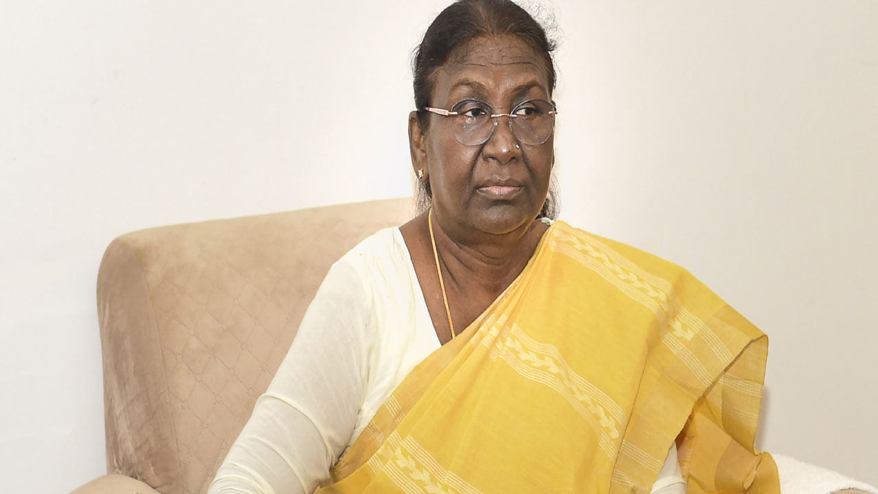 ರಾಷ್ಟ್ರಪತ್ನಿ ಹೇಳಿಕೆ: ರಾಷ್ಟ್ರಪತಿ ದ್ರೌಪದಿ ಮುರ್ಮುಗೆ ಪತ್ರ ಬರೆದು ಕ್ಷಮೆ ಕೇಳಿದ ಅಧೀರ್ರಂಜನ್ ಚೌಧರಿ