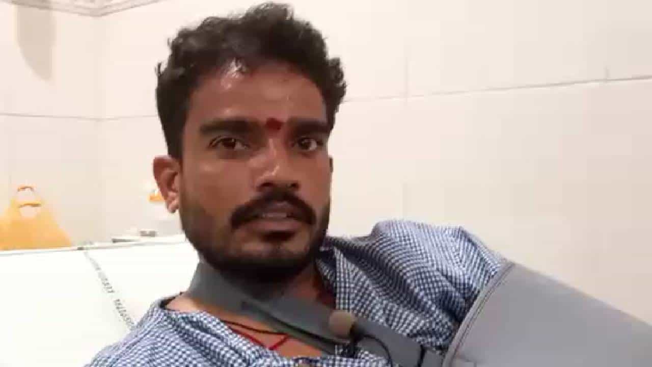 ಬಾಗಲಕೋಟೆಯ ಕೆರೂರಿನಲ್ಲಿ ಗುಂಪು ಘರ್ಷಣೆ ಪ್ರಕರಣ: ಚಾಕು ಇರಿತಕ್ಕೆ ಒಳಗಾದ ಅರುಣ ಕಟ್ಟಿಮನಿ ಮೊದಲ ಪ್ರತಿಕ್ರಿಯೆ ಬಾಗಲಕೋಟೆಯ ಕೆರೂರಿನಲ್ಲಿ ಗುಂಪು ಘರ್ಷಣೆ ಪ್ರಕರಣ: ಚಾಕು ಇರಿತಕ್ಕೆ ಒಳಗಾದ ಅರುಣ ಕಟ್ಟಿಮನಿ ಮೊದಲ ಪ್ರತಿಕ್ರಿಯೆ