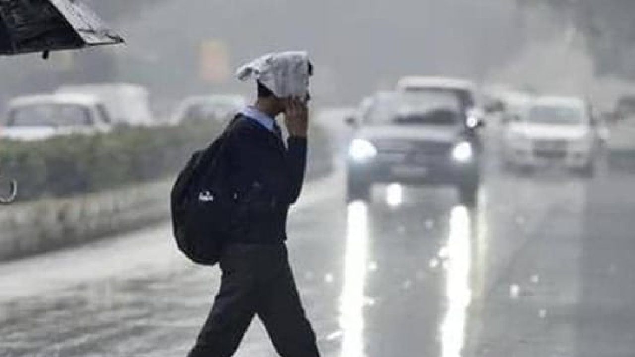 Karnataka Rain: ಭಾರೀ ಮಳೆಯಿಂದ ಬೀದರ್ನ ಶಾಲೆಗಳಿಗೆ ರಜೆ; ಬೆಂಗಳೂರಿನಲ್ಲಿ ಹಳದಿ ಅಲರ್ಟ್ ಘೋಷಣೆ Karnataka Rain: ಭಾರೀ ಮಳೆಯಿಂದ ಬೀದರ್ನ ಶಾಲೆಗಳಿಗೆ ರಜೆ; ಬೆಂಗಳೂರಿನಲ್ಲಿ ಹಳದಿ ಅಲರ್ಟ್ ಘೋಷಣೆ