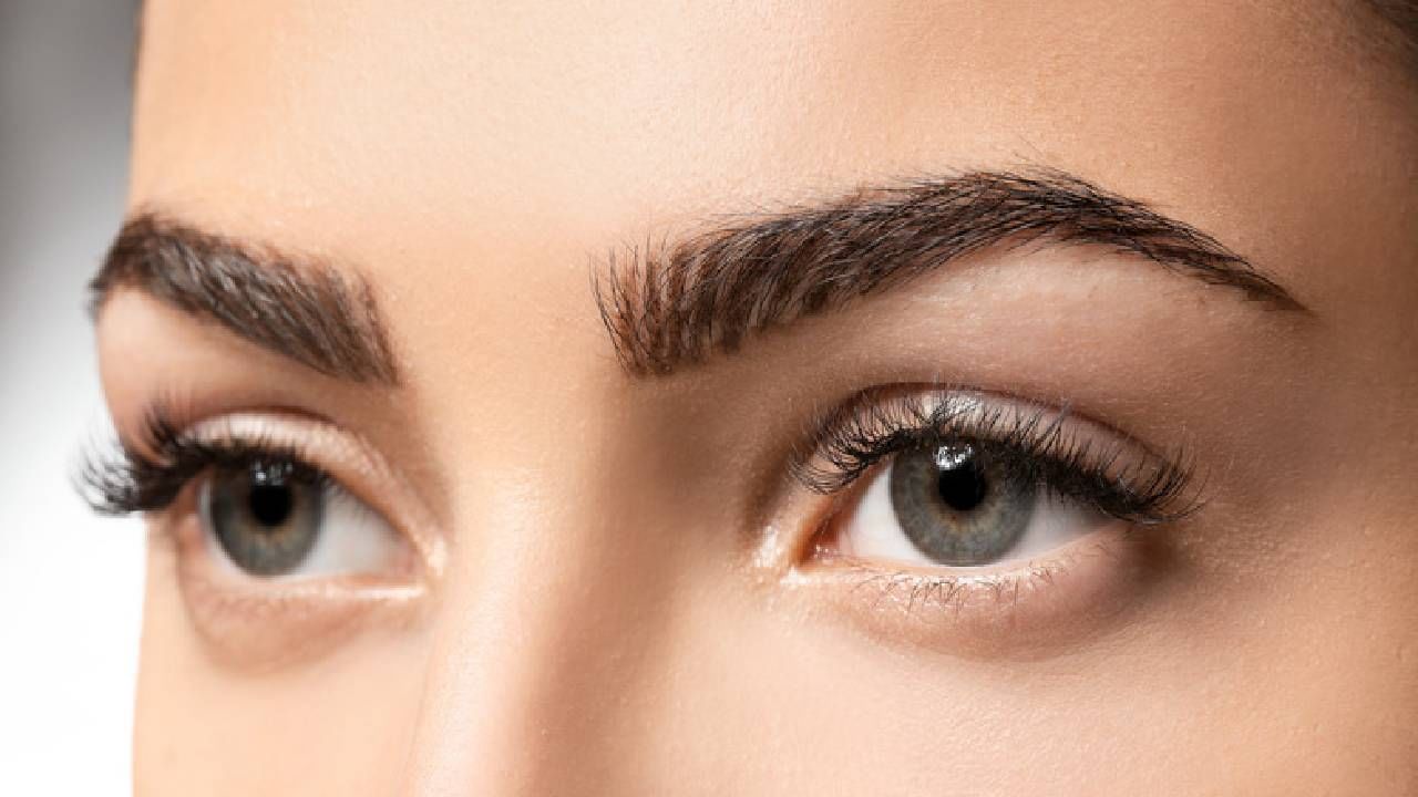 Eyebrow Dandruff: ತಲೆಹೊಟ್ಟಿನಂತೆ ಹುಬ್ಬುಗಳಲ್ಲಿಯೂ ಹೊಟ್ಟಿನ ಸಮಸ್ಯೆ ಎದುರಿಸುತ್ತಿದ್ದೀರಾ? ಹಾಗಾದರೆ ಇಲ್ಲಿದೆ ಸರಳ ಟಿಪ್ಸ್ Eyebrow Dandruff: ತಲೆಹೊಟ್ಟಿನಂತೆ ಹುಬ್ಬುಗಳಲ್ಲಿಯೂ ಹೊಟ್ಟಿನ ಸಮಸ್ಯೆ ಎದುರಿಸುತ್ತಿದ್ದೀರಾ? ಹಾಗಾದರೆ ಇಲ್ಲಿದೆ ಸರಳ ಟಿಪ್ಸ್