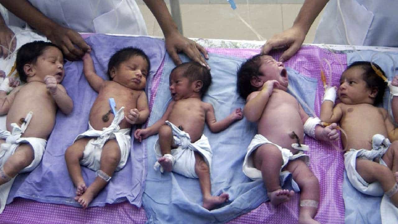 Viral News: ಮಕ್ಕಳಿಲ್ಲ ಎಂದು ಕೊರಗುತ್ತಿದ್ದ ಗಂಡ, 5 ಮಕ್ಕಳಿಗೆ ಜನ್ಮ ನೀಡಿದ ಮಹಾತಾಯಿ Viral News: ಮಕ್ಕಳಿಲ್ಲ ಎಂದು ಕೊರಗುತ್ತಿದ್ದ ಗಂಡ, 5 ಮಕ್ಕಳಿಗೆ ಜನ್ಮ ನೀಡಿದ ಮಹಾತಾಯಿ