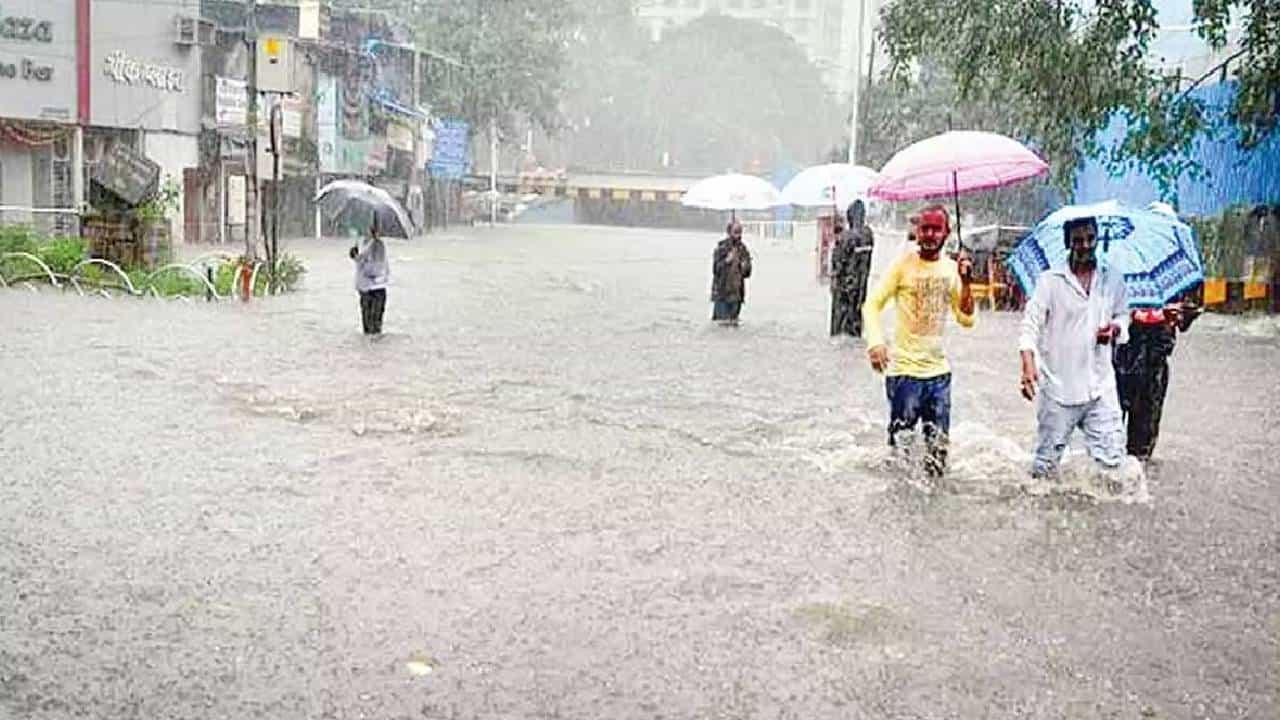 Karnataka Rain: ಕರ್ನಾಟಕದಲ್ಲಿ ಇನ್ನೂ ಎರಡು ದಿನ ಮಳೆ; ಹವಾಮಾನ ಇಲಾಖೆ Karnataka Rain: ಕರ್ನಾಟಕದಲ್ಲಿ ಇನ್ನೂ ಎರಡು ದಿನ ಮಳೆ; ಹವಾಮಾನ ಇಲಾಖೆ