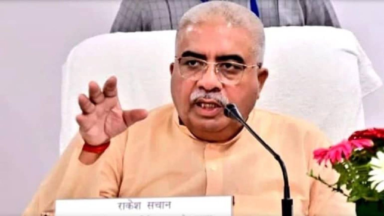 ಅಪರಾಧಿ ಎಂದು ತೀರ್ಪು ಬಂದಕೂಡಲೆ ಕೋರ್ಟ್ನಿಂದ ಪರಾರಿಯಾದ ಉತ್ತರ ಪ್ರದೇಶದ ಸಚಿವ ಅಪರಾಧಿ ಎಂದು ತೀರ್ಪು ಬಂದಕೂಡಲೆ ಕೋರ್ಟ್ನಿಂದ ಪರಾರಿಯಾದ ಉತ್ತರ ಪ್ರದೇಶದ ಸಚಿವ