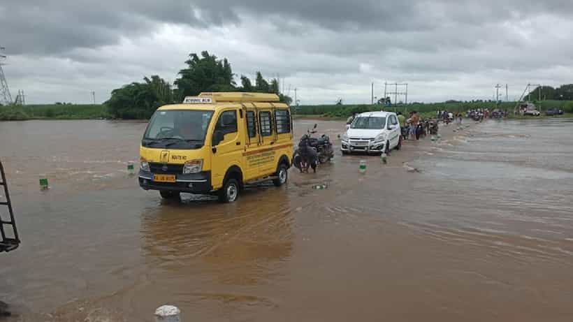 Karnataka Rain: ಕರಾವಳಿಯಲ್ಲಿ ಬಿರುಗಾಳಿ ಸಹಿತ ಮಳೆ; ಕರ್ನಾಟಕದ 8 ಜಿಲ್ಲೆಗಳಲ್ಲಿ ಇಂದು ಹಳದಿ ಅಲರ್ಟ್ ಘೋಷಣೆ