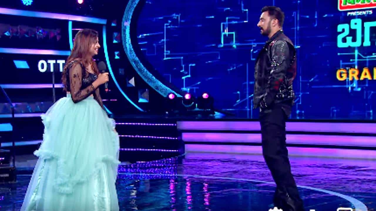 Bigg Boss OTT Kannada: ನಾನು ಆನ್ ಸ್ಪಾಟ್ನಲ್ಲೇ ಮಾತಾಡ್ತೀನಿ...ಅದೆಲ್ಲಾ ಗೊತ್ತು ಎಂದು ಕಿಚಾಯಿಸಿದ ಕಿಚ್ಚ Bigg Boss OTT Kannada: ನಾನು ಆನ್ ಸ್ಪಾಟ್ನಲ್ಲೇ ಮಾತಾಡ್ತೀನಿ...ಅದೆಲ್ಲಾ ಗೊತ್ತು ಎಂದು ಕಿಚಾಯಿಸಿದ ಕಿಚ್ಚ