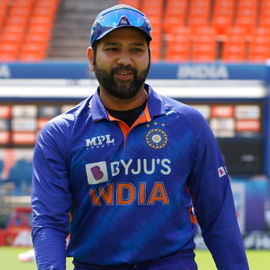 ರೋಹಿತ್ ಶರ್ಮಾ (ನಾಯಕ)