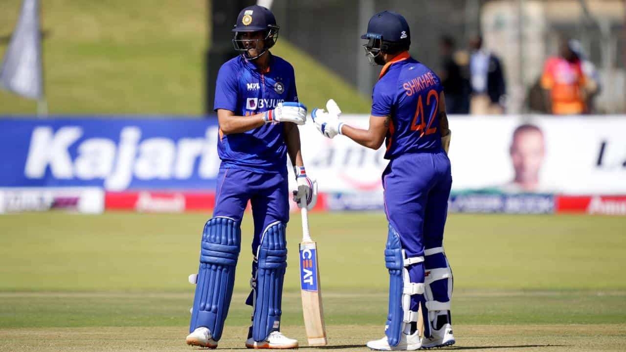 India vs Zimbabwe, 1st ODI: ಜಿಂಬಾಬ್ವೆ ವಿರುದ್ದ ಟೀಮ್ ಇಂಡಿಯಾಗೆ ಭರ್ಜರಿ ಜಯ India vs Zimbabwe, 1st ODI: ಜಿಂಬಾಬ್ವೆ ವಿರುದ್ದ ಟೀಮ್ ಇಂಡಿಯಾಗೆ ಭರ್ಜರಿ ಜಯ