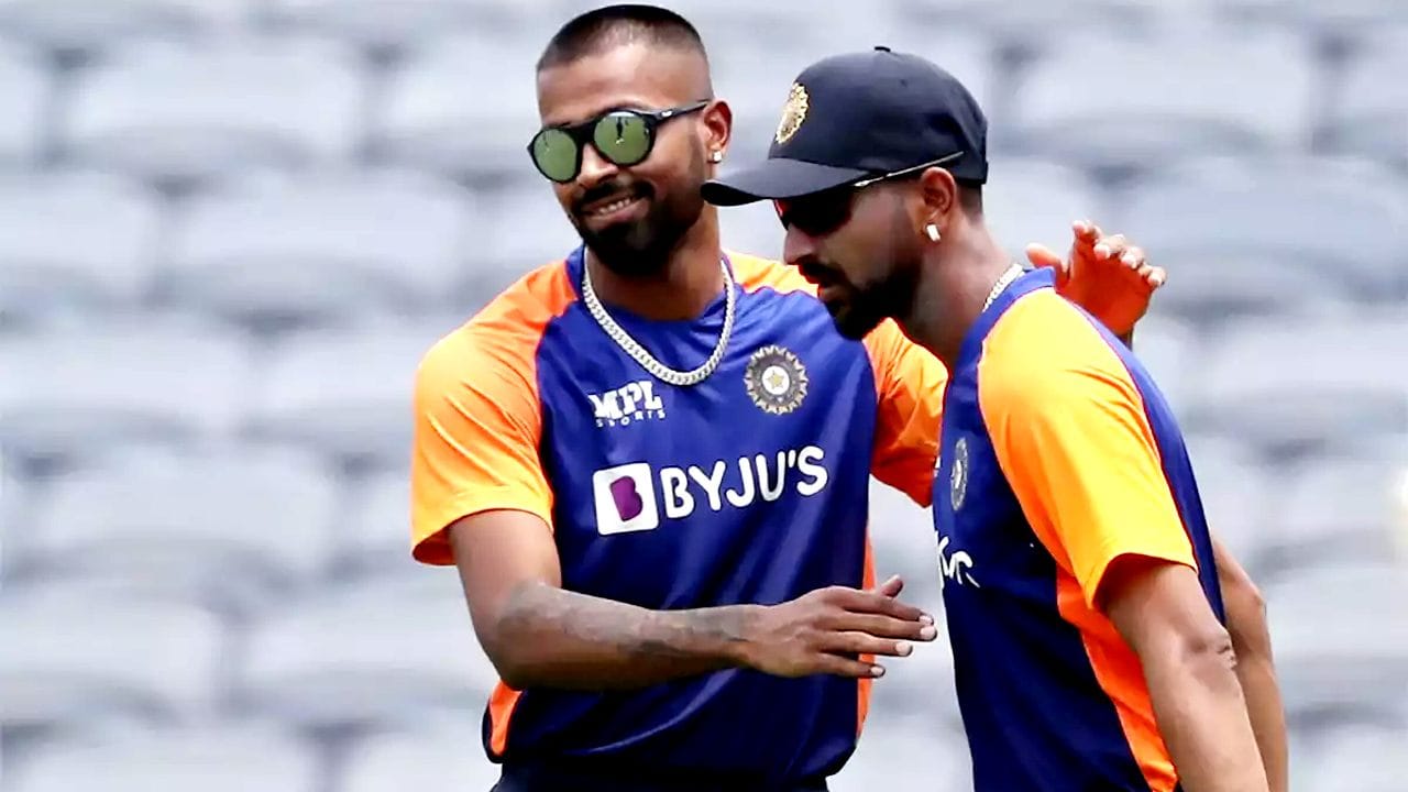 ಗಾಯಗೊಂಡ ಪಾಂಡ್ಯ ತಂಡದಿಂದ ಔಟ್..! ಗಾಯಗೊಂಡ ಪಾಂಡ್ಯ ತಂಡದಿಂದ ಔಟ್..!