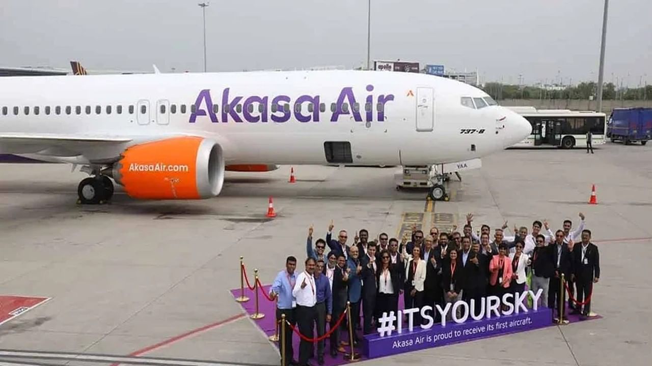 Akasa Airlines: ಮುಂಬೈನಿಂದ ಅಹಮದಾಬಾದ್​ಗೆ ಹಾರಿತು ಆಕಾಶ ಏರ್​ಲೈನ್ಸ್​ನ ಮೊದಲ ವಿಮಾನ