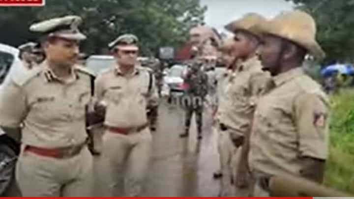 ಕರಾವಳಿ ಪ್ರದೇಶದ ಜನರಲ್ಲಿ ವಿಶ್ವಾಸ ಮೂಡಿಸಲು ಎಡಿಜಿಪಿ ಅಲೋಕ್ ಕುಮಾರ ರೌಂಡ್ಸ್ ಹಾಕುತ್ತಿದ್ದಾರೆ ಕರಾವಳಿ ಪ್ರದೇಶದ ಜನರಲ್ಲಿ ವಿಶ್ವಾಸ ಮೂಡಿಸಲು ಎಡಿಜಿಪಿ ಅಲೋಕ್ ಕುಮಾರ ರೌಂಡ್ಸ್ ಹಾಕುತ್ತಿದ್ದಾರೆ