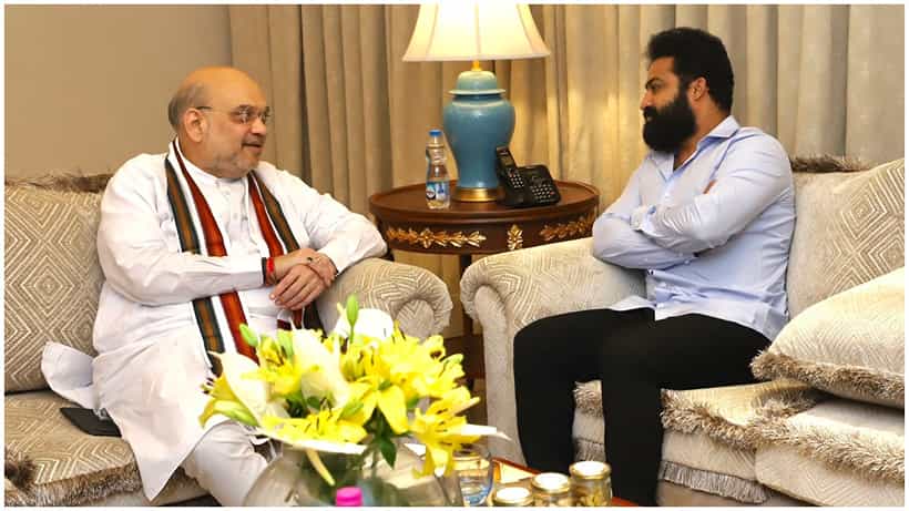 Jr NTR: ಅಮಿತ್ ಶಾ ಎದುರು ಕೈ ಕಟ್ಟಿ ಕುಳಿತ ಜ್ಯೂ. ಎನ್ಟಿಆರ್; ಅಚ್ಚರಿ ಮೂಡಿಸಿತು ಗೃಹ ಸಚಿವರ ಭೇಟಿ