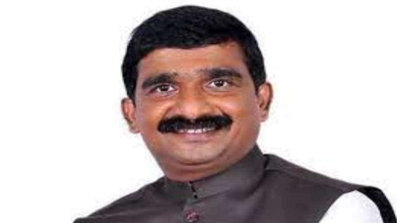ದಕ್ಷಿಣ ಕನ್ನಡದ ಡಾ. ಅಣ್ಣಯ್ಯ ಕುಲಾಲ್ಗೆ ಈ ವರ್ಷದ ದೇವರಾಜ ಅರಸು ಪ್ರಶಸ್ತಿ ಘೋಷಣೆ ದಕ್ಷಿಣ ಕನ್ನಡದ ಡಾ. ಅಣ್ಣಯ್ಯ ಕುಲಾಲ್ಗೆ ಈ ವರ್ಷದ ದೇವರಾಜ ಅರಸು ಪ್ರಶಸ್ತಿ ಘೋಷಣೆ