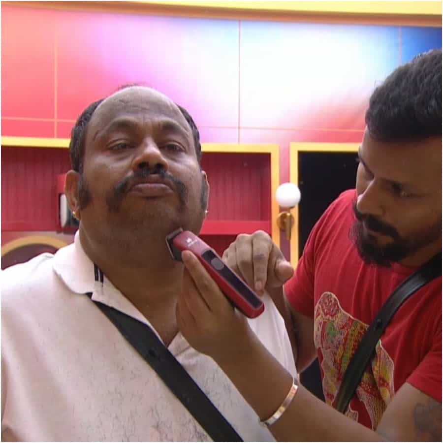 ಸಂಖ್ಯಾಶಾಸ್ತ್ರದ ಮೂಲಕ ಫೇಮಸ್ ಆಗಿದ್ದ ಆರ್ಯವರ್ಧನ್ ಗುರೂಜಿ ಈಗ ಬಿಗ್ ಬಾಸ್ ಮನೆಯಲ್ಲಿ ಗಮನ ಸೆಳೆಯುತ್ತಿದ್ದಾರೆ. ಅವರ ಹೊಸ ಅವತಾರ ನೋಡಿ ಪ್ರೇಕ್ಷಕರು ಅಚ್ಚರಿಪಟ್ಟಿದ್ದಾರೆ.