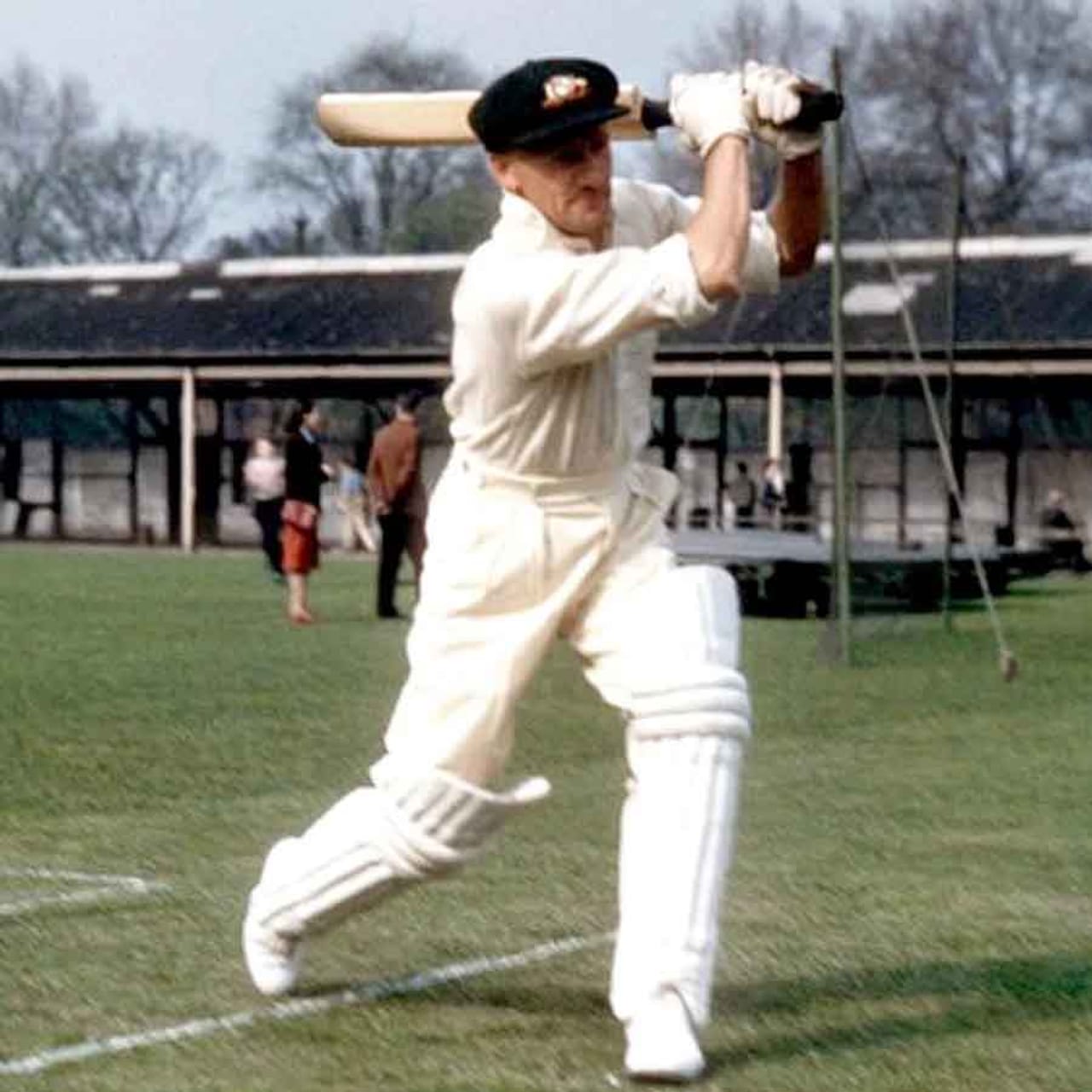 ಯಾವ ಕ್ರಿಕೆಟ್ ಆಟಗಾರನೂ ಕೂಡ ಶೂನ್ಯಕ್ಕೆ ಔಟಾಗುವುದನ್ನು ಇಷ್ಟ ಪಡುವುದಿಲ್ಲ. ಅದರಲ್ಲೂ ಆ ಪಂದ್ಯ ತನ್ನ ವೃತ್ತಿಜೀವನದ ಕೊನೆಯ ಪಂದ್ಯವಾಗಿದ್ದರಂತೂ ಅದನ್ನು ಇನ್ನೂ ವಿಶೇಷ ಮಾಡಲು ಆಟಗಾರರು ಕಷ್ಟ ಪಡುತ್ತಾರೆ. ಆದರೆ ಕ್ರಿಕೆಟ್ ಜಗತ್ತಿನ ದಂತಕಥೆ ತನ್ನ ಕೊನೆಯ ಪಂದ್ಯದಲ್ಲಿ ಶೂನ್ಯಕ್ಕೆ ಔಟಾಗಿ ಎಲ್ಲರಲ್ಲೂ ಅಚ್ಚರಿ ಮೂಡಿಸಿದ್ದರು. ವಾಸ್ತವಾವಗಿ ಆಗಸ್ಟ್ 14 ರಂದು, ಅಂದರೆ, ಈ ದಿನ, ಕ್ರಿಕೆಟ್ ದಿಗ್ಗಜ ಸರ್ ಡಾನ್ ಬ್ರಾಡ್ಮನ್ ಕೊನೆಯ ಟೆಸ್ಟ್ ಆಡಿದ್ದರು. ವಿದಾಯದ ಟೆಸ್ಟ್‌ನಲ್ಲಿ ಡಾನ್ ಸ್ಮರಣೀಯ ಇನ್ನಿಂಗ್ಸ್‌ ಆಡುತ್ತಾರೆ ಎಂದು ಅಭಿಮಾನಿಗಳು ಕಾಯುತ್ತಿದ್ದರು. ಆದರೆ ಅಭಿಮಾನಿಗಳ ನಿರೀಕ್ಷೆ ಕೆಲವೇ ಕೆಲವು ನಿಮಿಷಗಳಲ್ಲಿ ಹುಸಿಯಾಗಿತ್ತು.