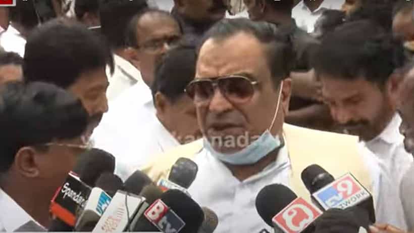 ಪಿಎಫ್ಐ ಸಂಘಟನೆ ಬ್ಯಾನ್ಗೆ ಸಿಎಂ ಇಬ್ರಾಹಿಂ ತೀವ್ರ ವಿರೋಧ; ಬಿಜೆಪಿ, ಕಾಂಗ್ರೆಸ್ ವಿರುದ್ಧ ಹರಿಹಾಯ್ದ ಇಬ್ರಾಹಿಂ