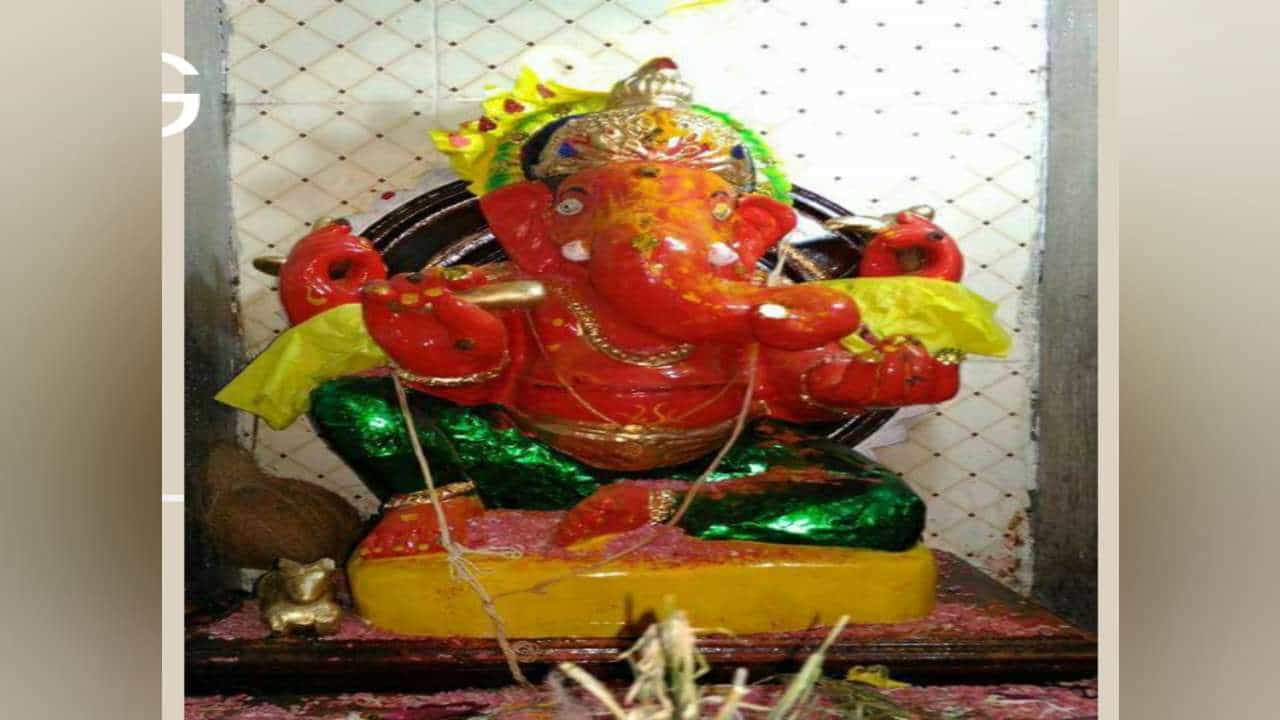 ಛಬ್ಬಿಯ ಉಗ್ರಸ್ವರೂಪಿ ಸಿದ್ಧಿವಿನಾಯಕ ನೀವು ಬೇಡಿದ ವರಗಳನ್ನು ಇಡೇರಿಸುತ್ತಾನೆ ಛಬ್ಬಿಯ ಉಗ್ರಸ್ವರೂಪಿ ಸಿದ್ಧಿವಿನಾಯಕ ನೀವು ಬೇಡಿದ ವರಗಳನ್ನು ಇಡೇರಿಸುತ್ತಾನೆ