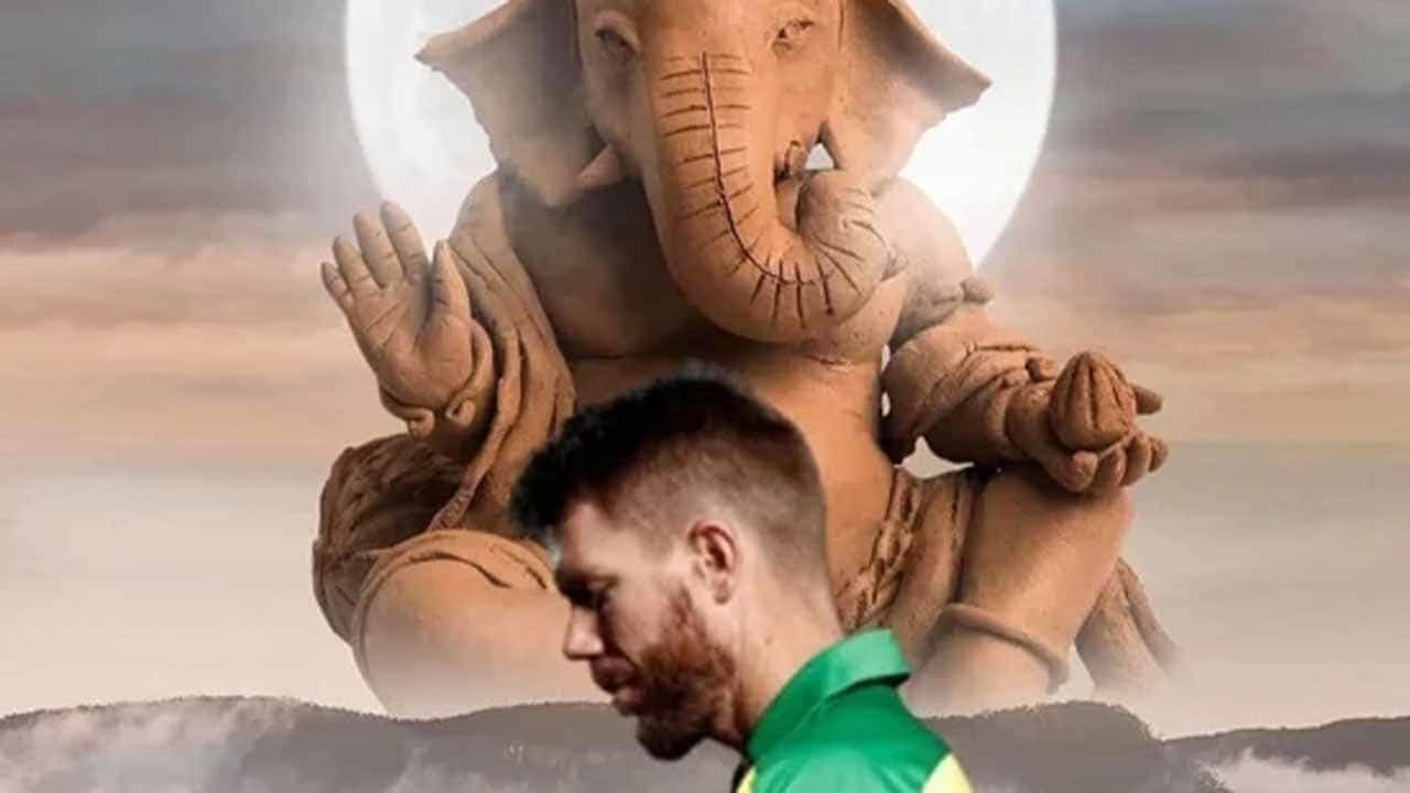 ಅನಿವಾಸಿ ಭಾರತೀಯನಂತಿರುವ ಡೇವಿಡ್ ವಾರ್ನರ್ ಇಂಡಿಯಾದಲ್ಲಿರುವ ಅಭಿಮಾನಿಗಳಿಗೆ ಗಣೇಶ ಚತುರ್ಥಿಯ ಶುಭಾಷಯ ಕೋರಿದ್ದಾರೆ ಅನಿವಾಸಿ ಭಾರತೀಯನಂತಿರುವ ಡೇವಿಡ್ ವಾರ್ನರ್ ಇಂಡಿಯಾದಲ್ಲಿರುವ ಅಭಿಮಾನಿಗಳಿಗೆ ಗಣೇಶ ಚತುರ್ಥಿಯ ಶುಭಾಷಯ ಕೋರಿದ್ದಾರೆ