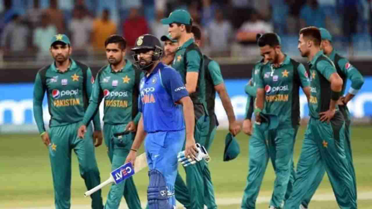 IND vs PAK: ಮಾಸದ ಕಹಿ ನೆನಪು; 10 ವಿಕೆಟ್​ಗಳ ಸೋಲನ್ನು ಭಾರತಕ್ಕೆ ಇಂದಿಗೂ ಅರಗಿಸಿಕೊಳ್ಳಲಾಗುತ್ತಿಲ್ಲ..!