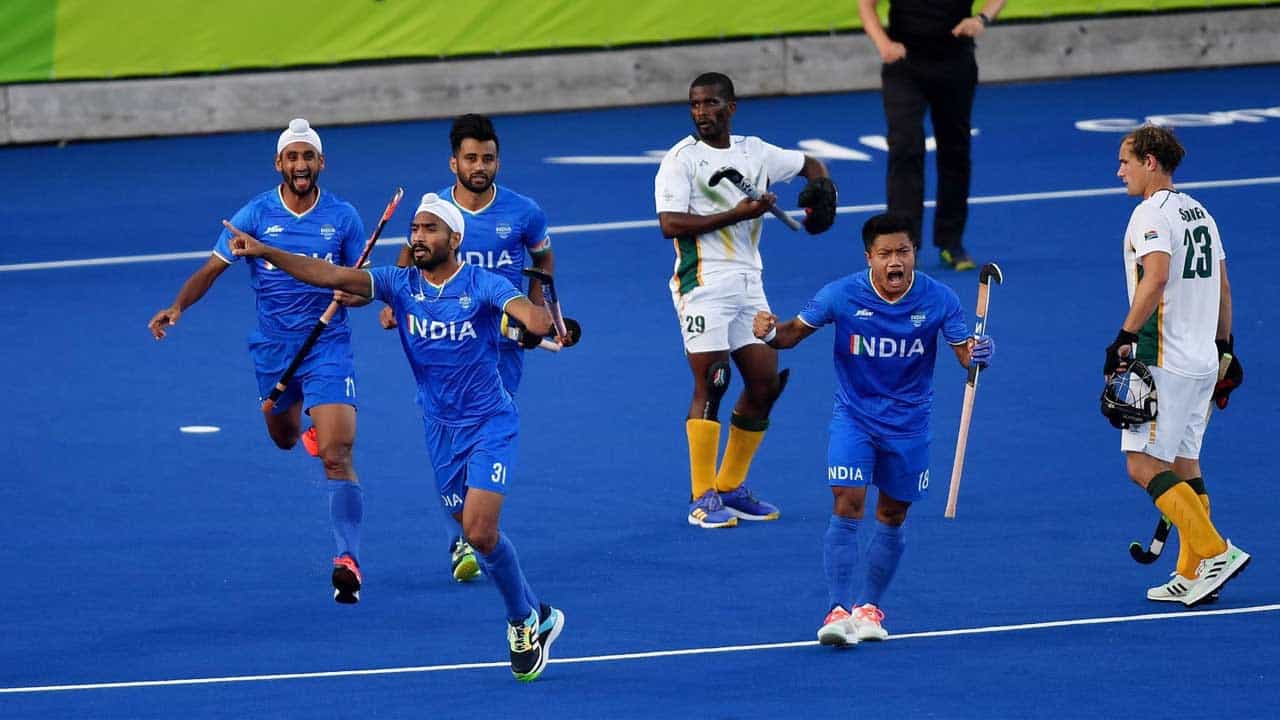 CWG 2022: ಆಫ್ರಿಕಾ ವಿರುದ್ಧ ರೋಚಕ ಜಯ: ಫೈನಲ್ಗೆ ಲಗ್ಗೆಯಿಟ್ಟ ಭಾರತ ಪುರುಷರ ಹಾಕಿ ತಂಡ CWG 2022: ಆಫ್ರಿಕಾ ವಿರುದ್ಧ ರೋಚಕ ಜಯ: ಫೈನಲ್ಗೆ ಲಗ್ಗೆಯಿಟ್ಟ ಭಾರತ ಪುರುಷರ ಹಾಕಿ ತಂಡ