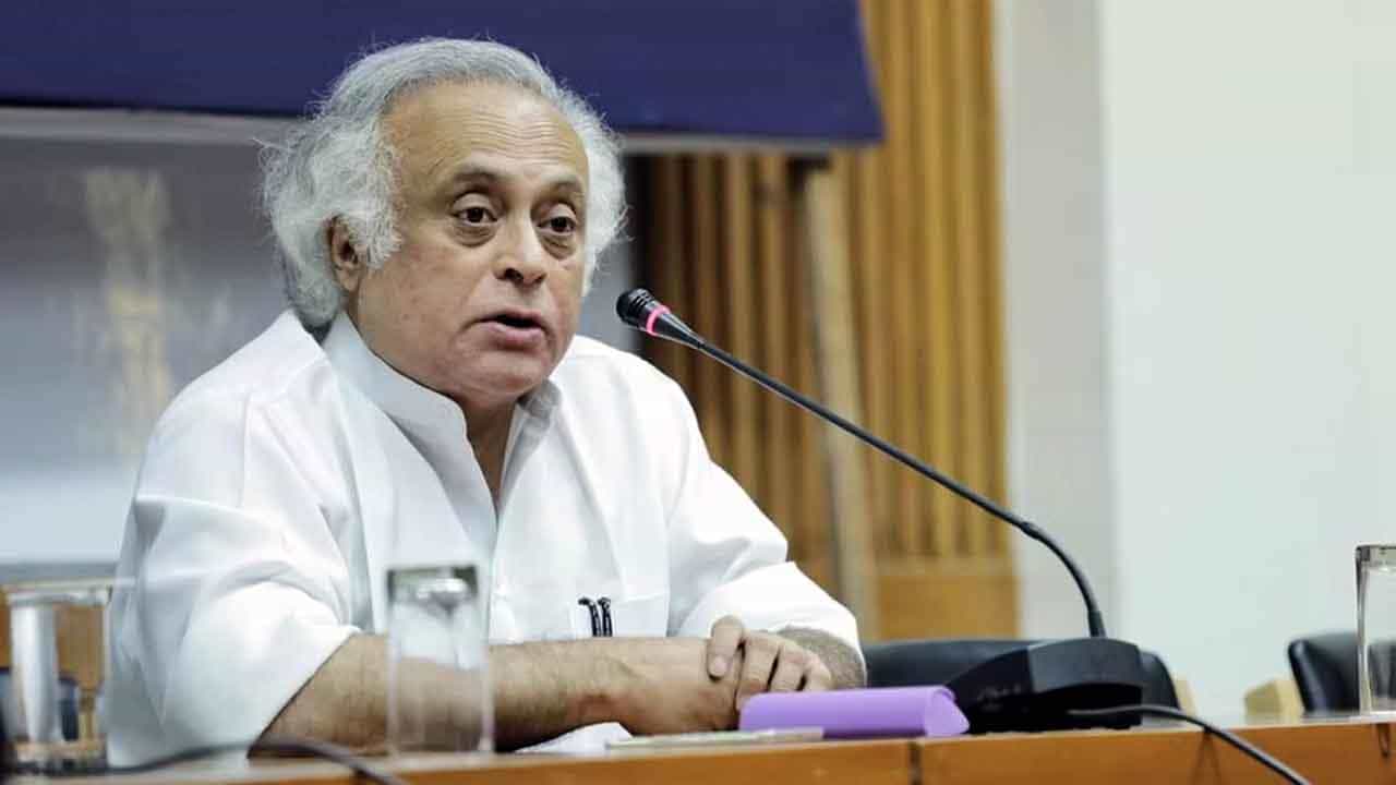 ಸ್ವಾತಂತ್ರ್ಯ ದಿನಾಚರಣೆ ಜಾಹೀರಾತಿನಲ್ಲಿ ನೆಹರು ಫೋಟೊ ನಾಪತ್ತೆ: ಕಾಂಗ್ರೆಸ್ ನಾಯಕರ ಆಕ್ರೋಶ ಸ್ವಾತಂತ್ರ್ಯ ದಿನಾಚರಣೆ ಜಾಹೀರಾತಿನಲ್ಲಿ ನೆಹರು ಫೋಟೊ ನಾಪತ್ತೆ: ಕಾಂಗ್ರೆಸ್ ನಾಯಕರ ಆಕ್ರೋಶ