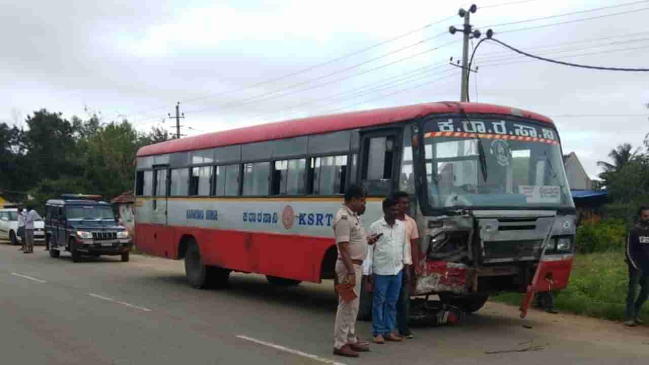 KSRTC ಬಸ್ ಡಿಕ್ಕಿ, ಇಬ್ಬರು ಬೈಕ್ ಸವಾರರು ಸ್ಥಳದಲ್ಲೇ ಸಾವು