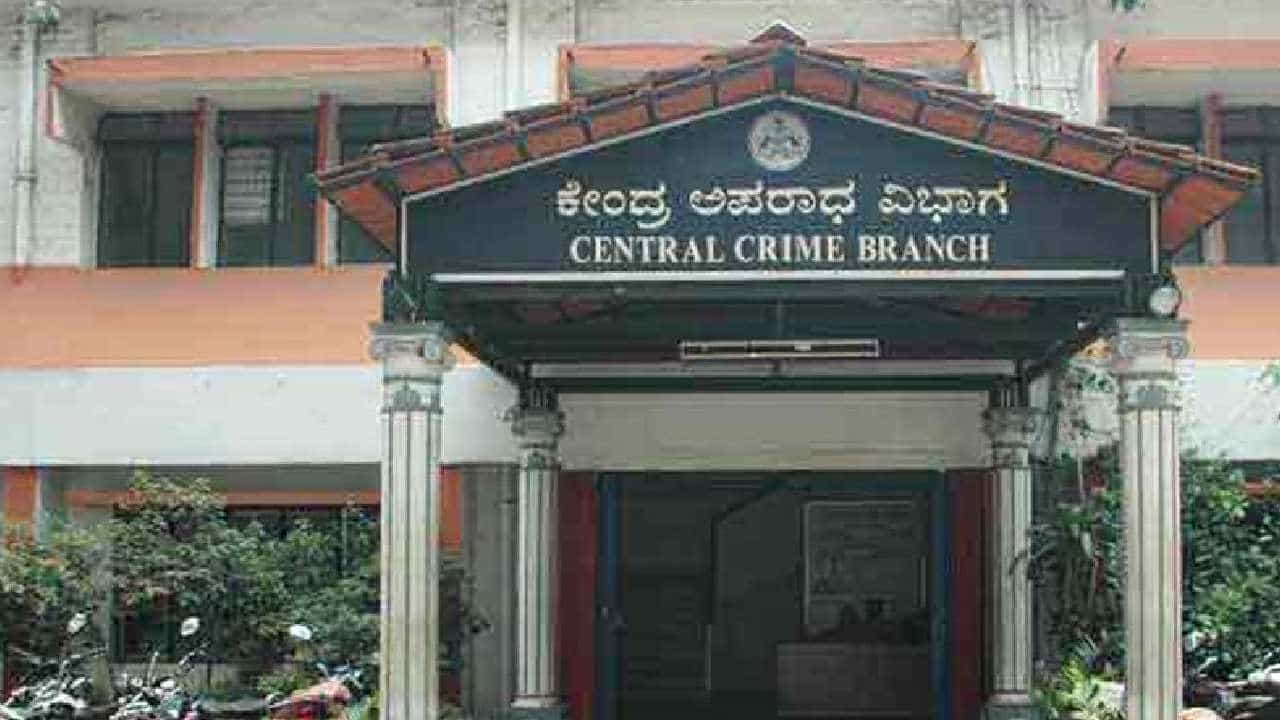 ಅಪ್ರಾಪ್ತರು ಮಾದಕ ವಸ್ತು ಸೇವನೆ​​​​​ ಆರೋಪ: ಬೆಂಗಳೂರಿನ ಹುಕ್ಕಾ ಬಾರ್​ ಮೇಲೆ ಸಿಸಿಬಿ ದಾಳಿ