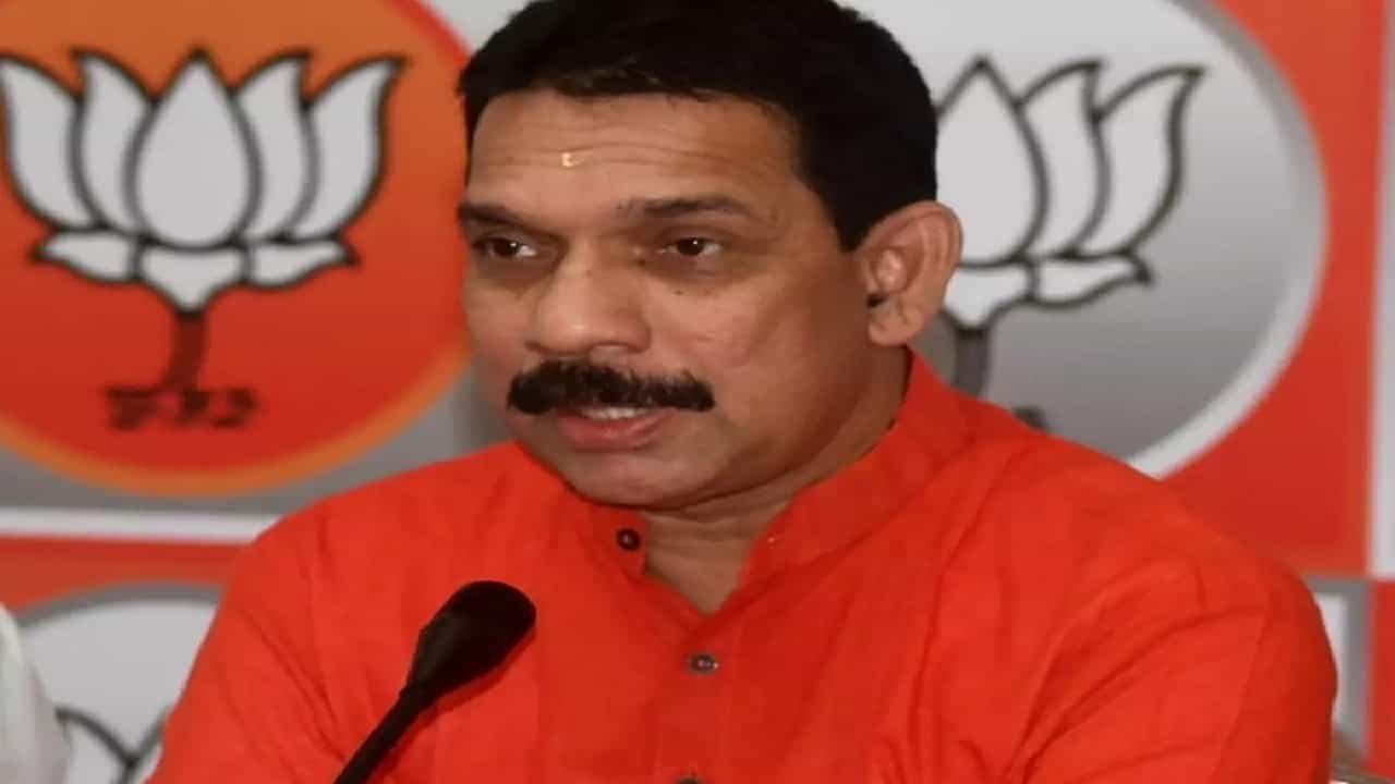ನನ್ನ ಅವಧಿ ಮುಗಿದಿದೆ ಅಂತಾ ಹೇಳಿದವರು ಯಾರು? ಎಂದ ಬಿಜೆಪಿ ರಾಜ್ಯಾಧ್ಯಕ್ಷ ನಳಿನ್ ಕುಮಾರ್ ಕಟೀಲ್ ನನ್ನ ಅವಧಿ ಮುಗಿದಿದೆ ಅಂತಾ ಹೇಳಿದವರು ಯಾರು? ಎಂದ ಬಿಜೆಪಿ ರಾಜ್ಯಾಧ್ಯಕ್ಷ ನಳಿನ್ ಕುಮಾರ್ ಕಟೀಲ್