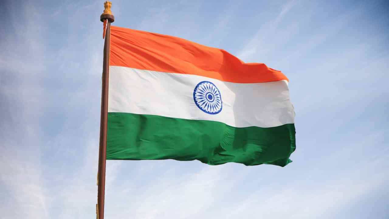 Independence Day 2022: ರಾಷ್ಟ್ರಧ್ವಜದ ಮಧ್ಯೆ ಇರುವ ಅಶೋಕ ಚಕ್ರದ 10 ಕುತೂಹಲಕಾರಿ ಸಂಗತಿಗಳು Independence Day 2022: ರಾಷ್ಟ್ರಧ್ವಜದ ಮಧ್ಯೆ ಇರುವ ಅಶೋಕ ಚಕ್ರದ 10 ಕುತೂಹಲಕಾರಿ ಸಂಗತಿಗಳು
