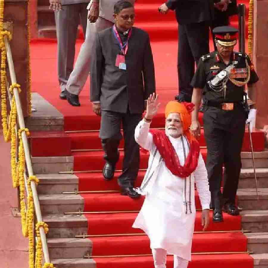 75Th Independence Day PM Narendra Modi Hoisting Flag What was Modi's dress like in the last 9 years of Independence Day celebrations