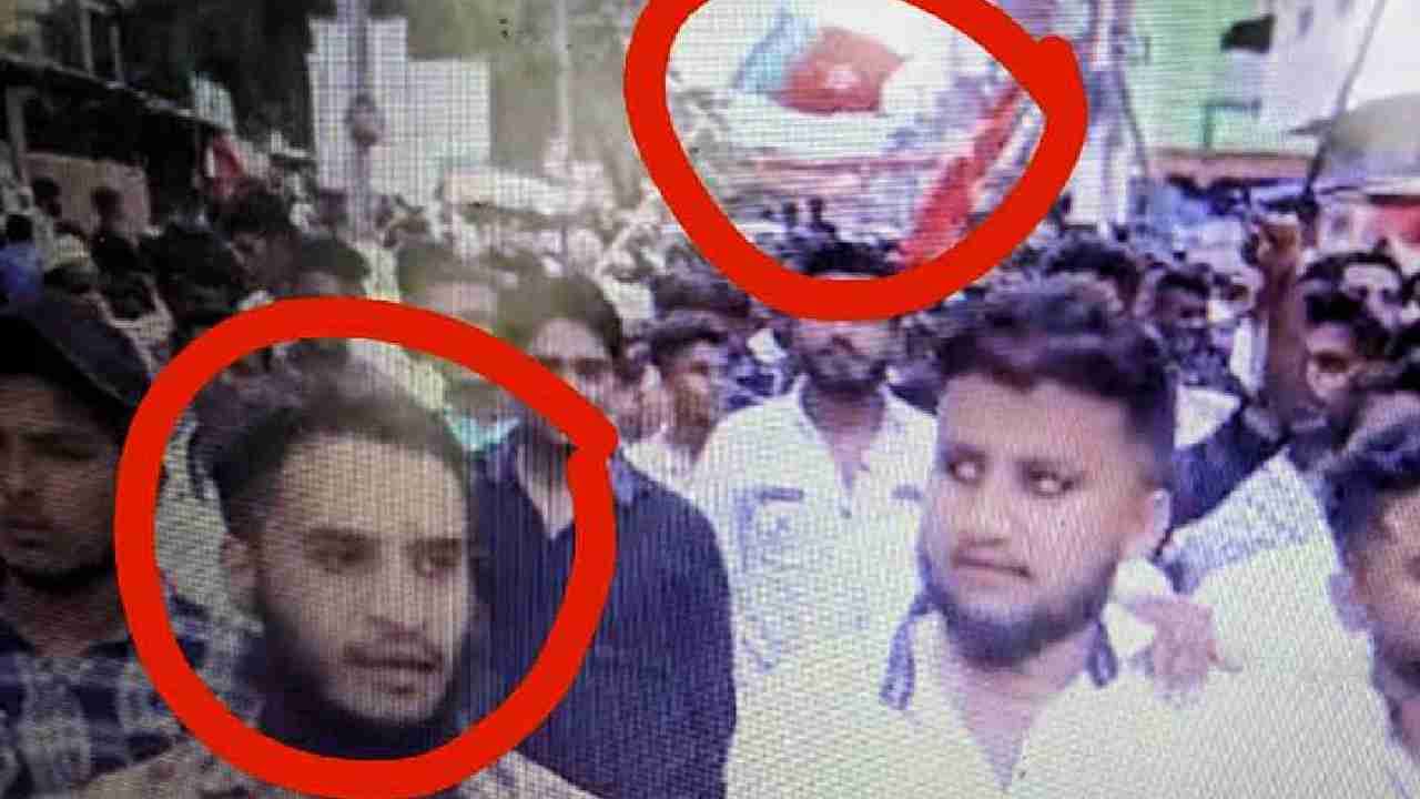 ಶಿವಮೊಗ್ಗದಲ್ಲಿ ನಿಷೇದಾಜ್ಞೆ ಮತ್ತೆ ಮುಂದುವರಿಕೆ; ಎಸ್ಡಿಪಿಐ ಸಮಾವೇಶದಲ್ಲಿ ಚಾಕು ಇರಿತ ಪ್ರಕರಣದ ಆರೋಪಿಗಳು ಶಿವಮೊಗ್ಗದಲ್ಲಿ ನಿಷೇದಾಜ್ಞೆ ಮತ್ತೆ ಮುಂದುವರಿಕೆ; ಎಸ್ಡಿಪಿಐ ಸಮಾವೇಶದಲ್ಲಿ ಚಾಕು ಇರಿತ ಪ್ರಕರಣದ ಆರೋಪಿಗಳು