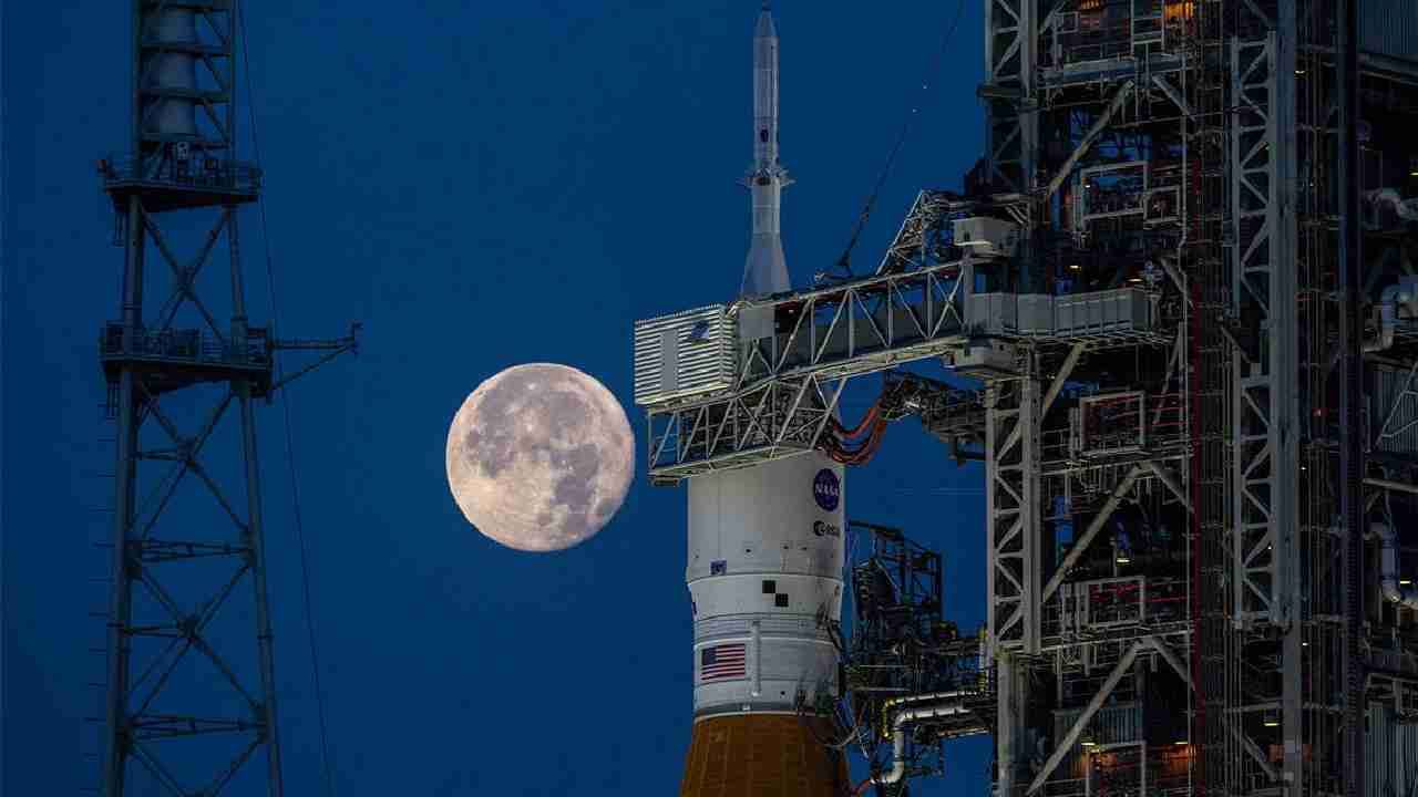 Artemis-1 ಉಡ್ಡಯನ: ಭವಿಷ್ಯದಲ್ಲಿ ಚಂದ್ರನ ಮೇಲೆ ಶಾಶ್ವತ ಮಾನವ ನೆಲೆ ಕಂಡುಕೊಳ್ಳಲು ಇಂದು ಮೊದಲ ಹೆಜ್ಜೆ Artemis-1 ಉಡ್ಡಯನ: ಭವಿಷ್ಯದಲ್ಲಿ ಚಂದ್ರನ ಮೇಲೆ ಶಾಶ್ವತ ಮಾನವ ನೆಲೆ ಕಂಡುಕೊಳ್ಳಲು ಇಂದು ಮೊದಲ ಹೆಜ್ಜೆ