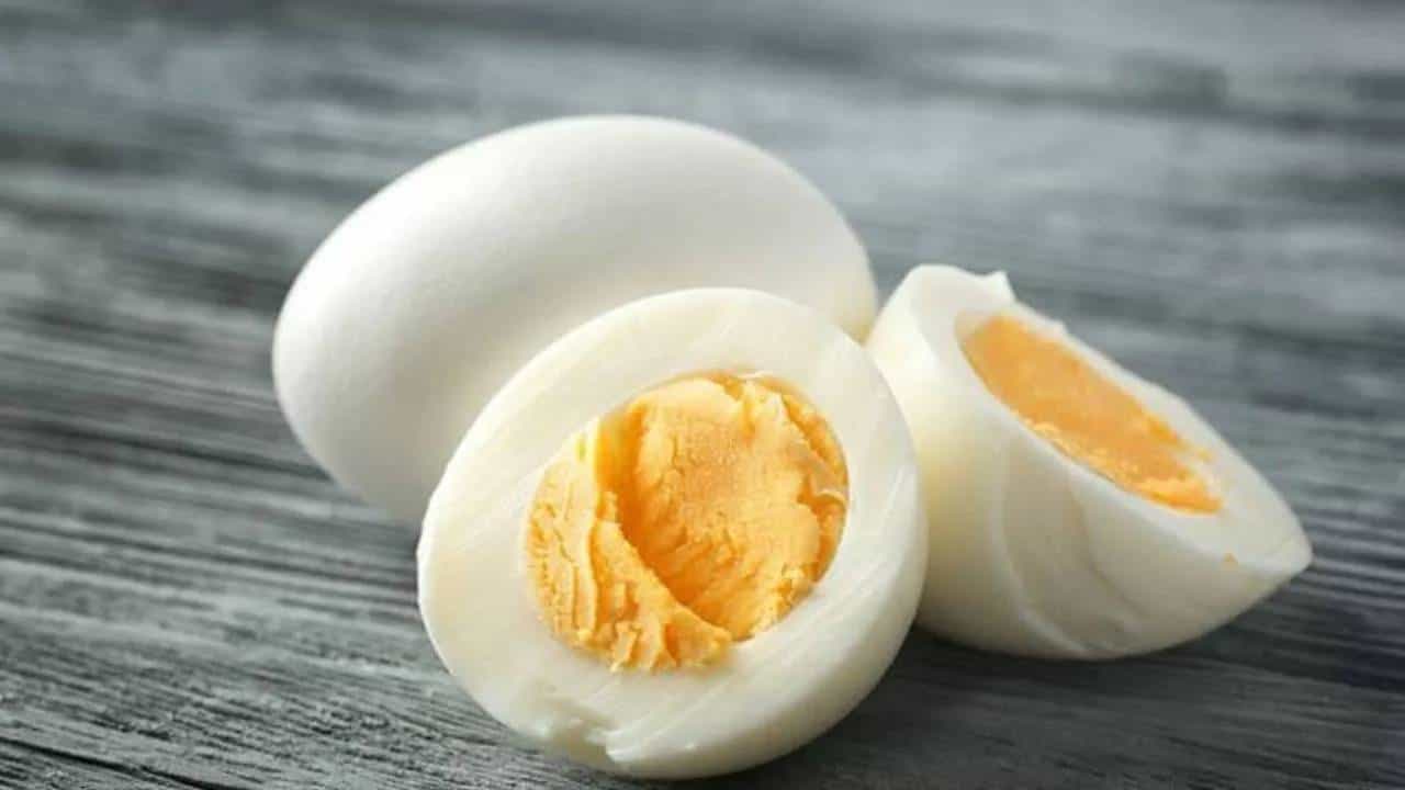Egg Side Effects: ನಿತ್ಯ ಹೆಚ್ಚು ಮೊಟ್ಟೆಗಳನ್ನು ತಿನ್ನುತ್ತಿದ್ದೀರಾ, ಹಾಗಾದ್ರೆ ನೀವು ಅಪಾಯದಲ್ಲಿದ್ದೀರಿ Egg Side Effects: ನಿತ್ಯ ಹೆಚ್ಚು ಮೊಟ್ಟೆಗಳನ್ನು ತಿನ್ನುತ್ತಿದ್ದೀರಾ, ಹಾಗಾದ್ರೆ ನೀವು ಅಪಾಯದಲ್ಲಿದ್ದೀರಿ