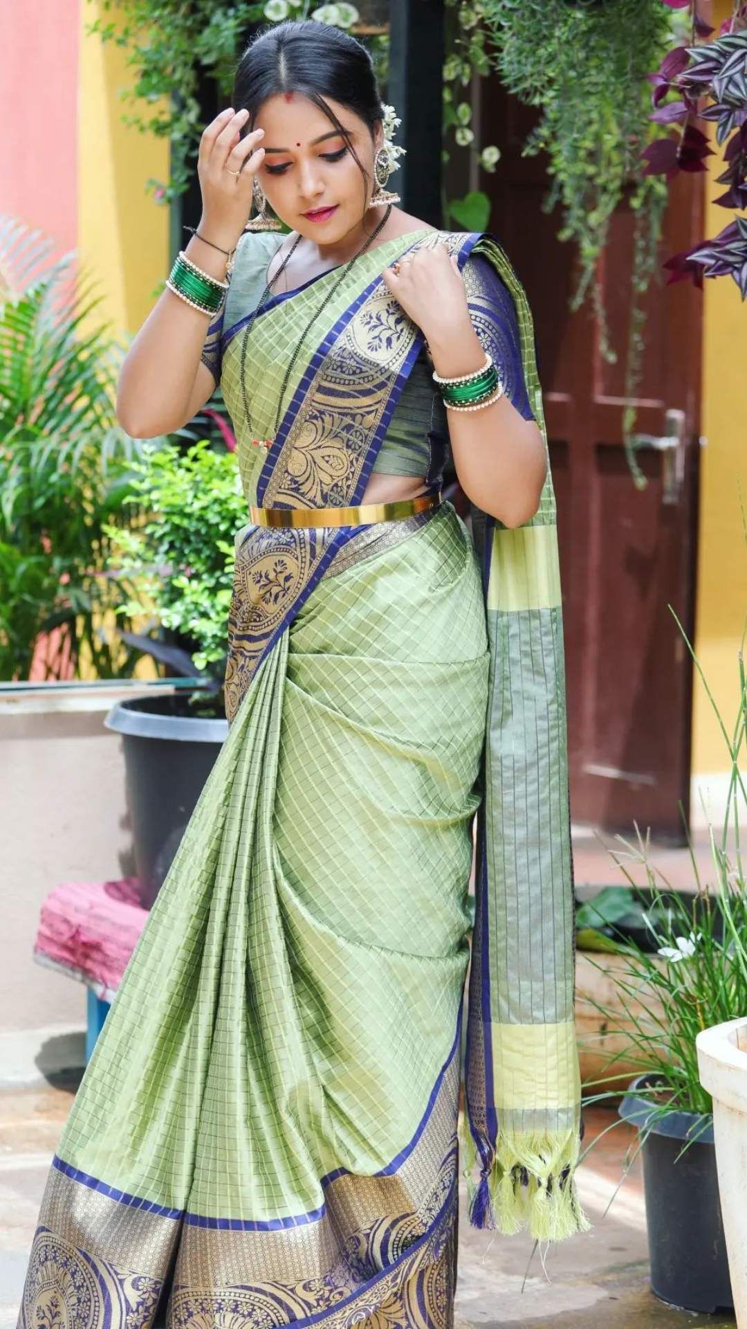 Nisha (1)
