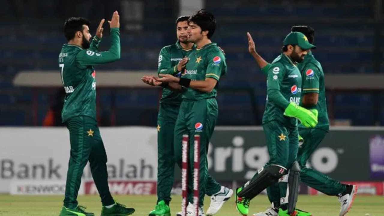 Asia Cup 2022: ಶಾಹೀನ್ ಶಾ ಆಫ್ರಿದಿ ಬಳಿಕ ಪಾಕ್ ತಂಡದ ಮತ್ತೊಬ್ಬ ಬೌಲರ್ ಏಷ್ಯಾಕಪ್ನಿಂದ ಔಟ್..! Asia Cup 2022: ಶಾಹೀನ್ ಶಾ ಆಫ್ರಿದಿ ಬಳಿಕ ಪಾಕ್ ತಂಡದ ಮತ್ತೊಬ್ಬ ಬೌಲರ್ ಏಷ್ಯಾಕಪ್ನಿಂದ ಔಟ್..!