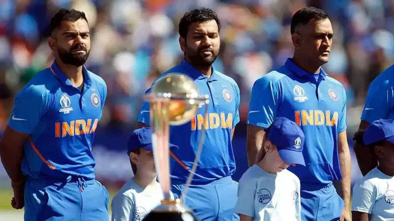 Sourav Ganguly: ಧೋನಿ, ಕೊಹ್ಲಿ, ರೋಹಿತ್.. ಈ ಮೂವರಲ್ಲಿ ಯಾರು ಬೆಸ್ಟ್ ಕ್ಯಾಪ್ಟನ್? ದಾದಾ ನೀಡಿದ ಉತ್ತರವೇನು ಗೊತ್ತಾ? Sourav Ganguly: ಧೋನಿ, ಕೊಹ್ಲಿ, ರೋಹಿತ್.. ಈ ಮೂವರಲ್ಲಿ ಯಾರು ಬೆಸ್ಟ್ ಕ್ಯಾಪ್ಟನ್? ದಾದಾ ನೀಡಿದ ಉತ್ತರವೇನು ಗೊತ್ತಾ?