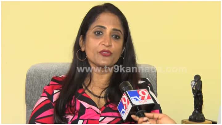 Bigg Boss OTT Kannada: ರಿಯಲ್ ಲೈಫ್ನಲ್ಲಿ ಸಾನ್ಯಾ ಅಯ್ಯರ್ ಲವ್ ಮಾಡಿದ ಹುಡುಗನಿಂದ ಆಗಿತ್ತು ದೈಹಿಕ ಶೋಷಣೆ Bigg Boss OTT Kannada: ರಿಯಲ್ ಲೈಫ್ನಲ್ಲಿ ಸಾನ್ಯಾ ಅಯ್ಯರ್ ಲವ್ ಮಾಡಿದ ಹುಡುಗನಿಂದ ಆಗಿತ್ತು ದೈಹಿಕ ಶೋಷಣೆ