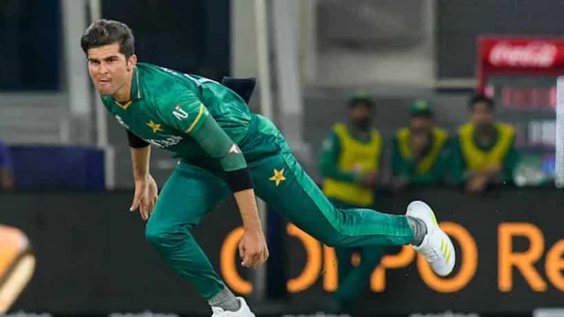 Asia Cup 2022: ಭಾರತಕ್ಕೆ ಸಿಹಿ, ಪಾಕಿಸ್ತಾನಕ್ಕೆ ಕಹಿ; ಏಷ್ಯಾಕಪ್ನಿಂದ ಬಾಬರ್ ತಂಡದ ಸ್ಟಾರ್ ಬೌಲರ್ ಔಟ್..!