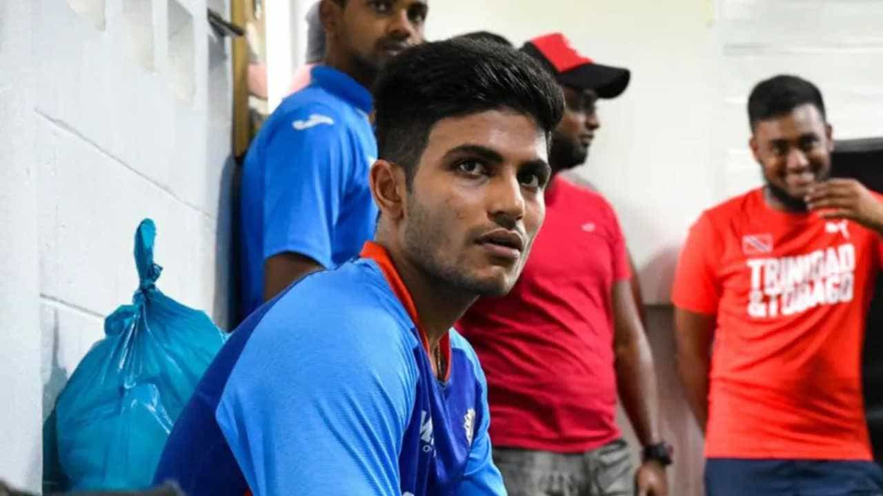 3 ಪಂದ್ಯದಲ್ಲಿ 205 ಬಾರಿಸಿದರೂ ಶುಭ್ಮನ್ ಗಿಲ್ಗೆ ಭಾರತದ ಬಿ ತಂಡದಲ್ಲೂ ಇಲ್ಲ ಭದ್ರ ಸ್ಥಾನ 3 ಪಂದ್ಯದಲ್ಲಿ 205 ಬಾರಿಸಿದರೂ ಶುಭ್ಮನ್ ಗಿಲ್ಗೆ ಭಾರತದ ಬಿ ತಂಡದಲ್ಲೂ ಇಲ್ಲ ಭದ್ರ ಸ್ಥಾನ