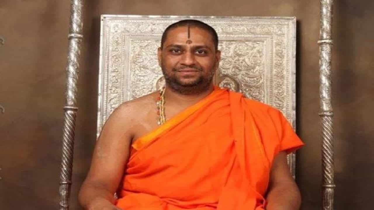 ದಕ್ಷಿಣ ಕನ್ನಡ ಸರಣಿ ಹತ್ಯೆ; ಸರ್ಕಾರ ಪರಿಹಾರ ಧನವನ್ನು ಯಾವುದೇ ಜನಾಂಗ ತಾರತಮ್ಯವಿಲ್ಲದೆ ನೀಡಲಿ: ಸುಬುಧೇಂದ್ರ ತೀರ್ಥ ಸ್ವಾಮೀಜಿ ದಕ್ಷಿಣ ಕನ್ನಡ ಸರಣಿ ಹತ್ಯೆ; ಸರ್ಕಾರ ಪರಿಹಾರ ಧನವನ್ನು ಯಾವುದೇ ಜನಾಂಗ ತಾರತಮ್ಯವಿಲ್ಲದೆ ನೀಡಲಿ: ಸುಬುಧೇಂದ್ರ ತೀರ್ಥ ಸ್ವಾಮೀಜಿ