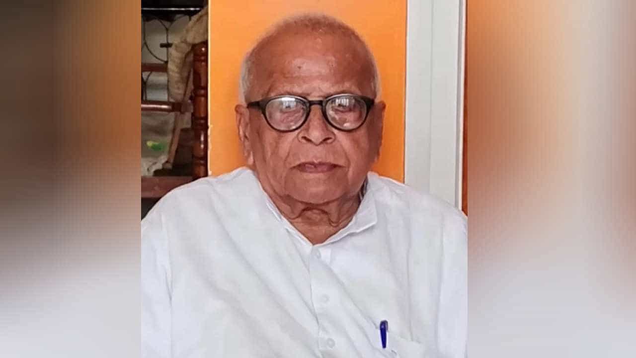 Tammannappa Budni: ಸ್ವಾತಂತ್ರ್ಯ ದಿನಾಚರಣೆಯಂದೇ ಭಾರತಾಂಬೆಯ ಪಾದ ಸೇರಿದ ಕರ್ನಾಟಕದ ಸ್ವಾತಂತ್ರ್ಯ ಹೋರಾಟಗಾರ ತಮ್ಮಣ್ಣಪ್ಪ ಬಡ್ನಿ Tammannappa Budni: ಸ್ವಾತಂತ್ರ್ಯ ದಿನಾಚರಣೆಯಂದೇ ಭಾರತಾಂಬೆಯ ಪಾದ ಸೇರಿದ ಕರ್ನಾಟಕದ ಸ್ವಾತಂತ್ರ್ಯ ಹೋರಾಟಗಾರ ತಮ್ಮಣ್ಣಪ್ಪ ಬಡ್ನಿ