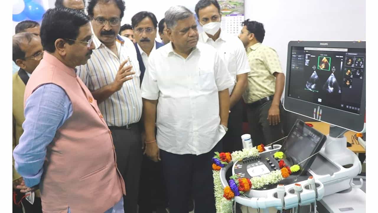Hubballi KIMS: ಹುಬ್ಬಳ್ಳಿ ಕಿಮ್ಸ್ ಆಸ್ಪತ್ರೆಗೆ ಬಂತು ನೂತನ ಎಕೋ ಮಷೀನ್: ಆಸ್ಪತ್ರೆ ಆಧುನೀಕರಣಕ್ಕೆ ಹೊಸ ಭಾಷ್ಯ ಬರೆದ ಕೇಂದ್ರ ಸಚಿವ ಜೋಶಿ Hubballi KIMS: ಹುಬ್ಬಳ್ಳಿ ಕಿಮ್ಸ್ ಆಸ್ಪತ್ರೆಗೆ ಬಂತು ನೂತನ ಎಕೋ ಮಷೀನ್: ಆಸ್ಪತ್ರೆ ಆಧುನೀಕರಣಕ್ಕೆ ಹೊಸ ಭಾಷ್ಯ ಬರೆದ ಕೇಂದ್ರ ಸಚಿವ ಜೋಶಿ