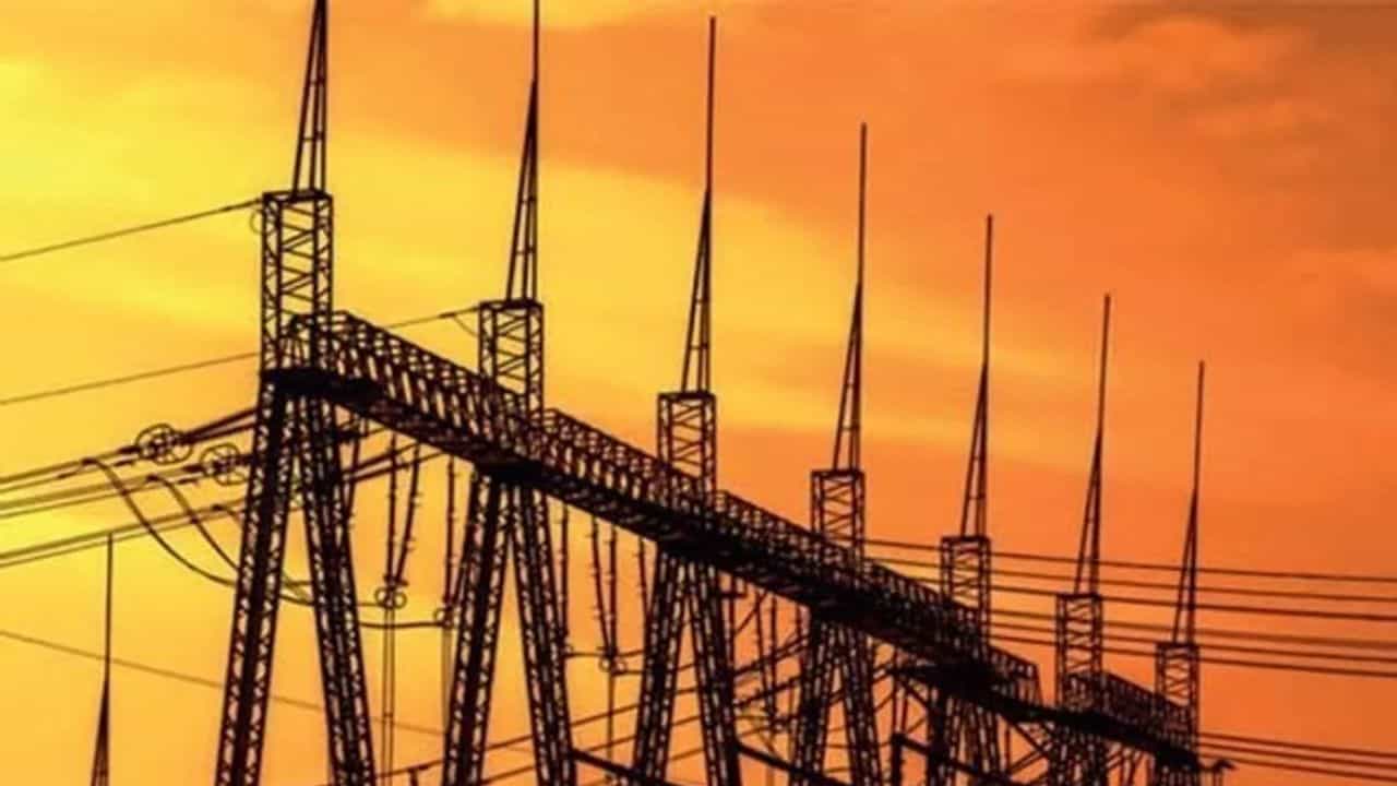 Bengaluru Power Cut: ಇಂದು ಬೆಂಗಳೂರಿನ ಈ ಪ್ರದೇಶಗಳಲ್ಲಿ ವಿದ್ಯುತ್ ವ್ಯತ್ಯಯ! Bengaluru Power Cut: ಇಂದು ಬೆಂಗಳೂರಿನ ಈ ಪ್ರದೇಶಗಳಲ್ಲಿ ವಿದ್ಯುತ್ ವ್ಯತ್ಯಯ!