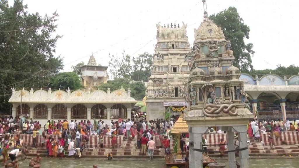 devotees throng Bangara Tirupati in Kolar 